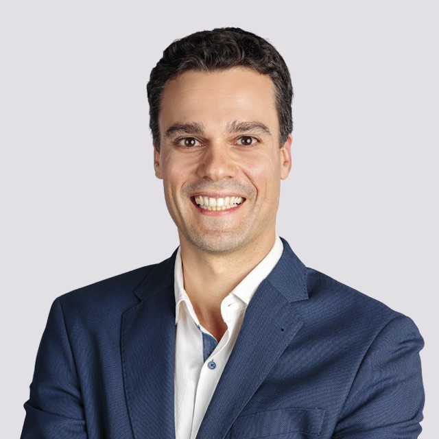 Dr. Bruno Mendes